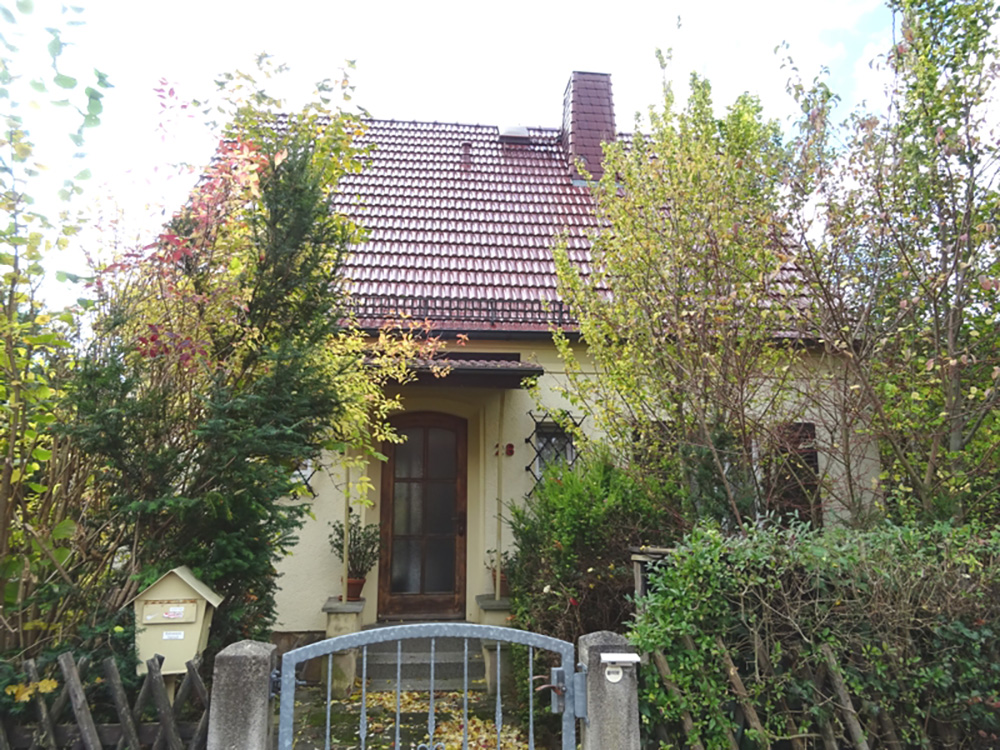 Einfamilienhaus mit Vorgarten in Ruhiger Wohnlage